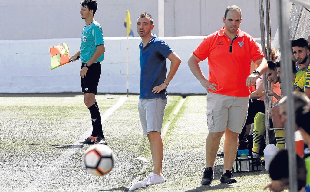 Zaga y medio, la prioridad para el Tomares