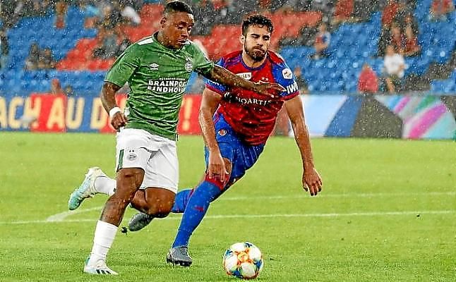 Bergwijn, sin Champions, más factible para el Sevilla