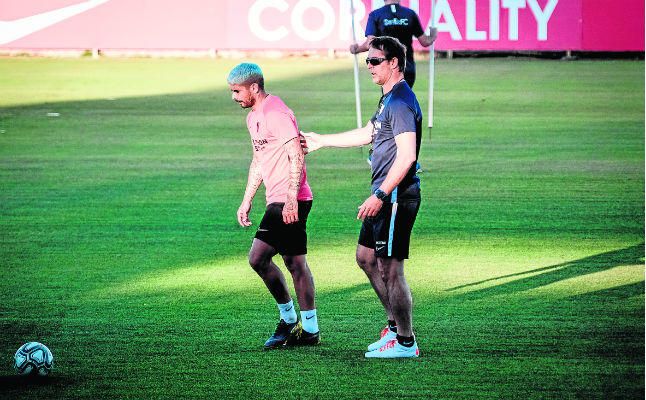 Julen entrega la batuta a Banega