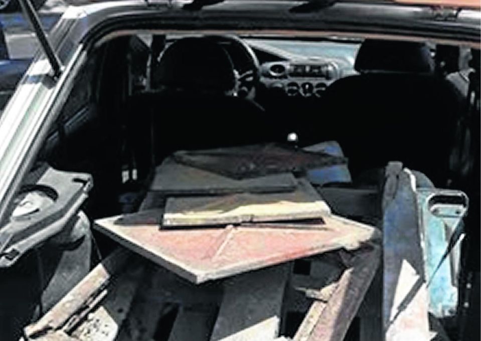 Dos detenidos por robar arquetas