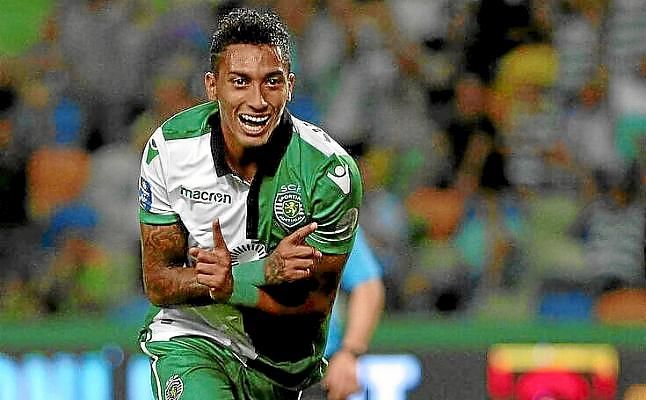 El Sevilla tantea a Raphinha, extremo del Sporting
