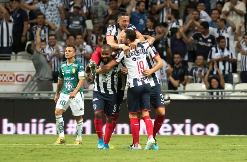 Argentino Funes Mori anota dos goles y le da triunfo a Monterrey sobre León