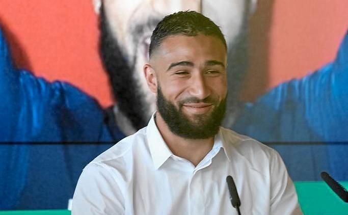 Fekir: "Hubo contactos con el Sevilla, pero quise mantener mi palabra con el Betis"