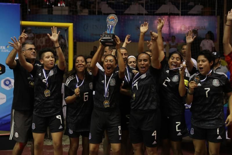 México derrota a El Salvador y se corona campeón de torneo de fútbol playa
