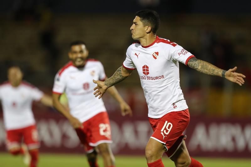 Hernández, de Independiente, se rompió el ligamento cruzado y será operado