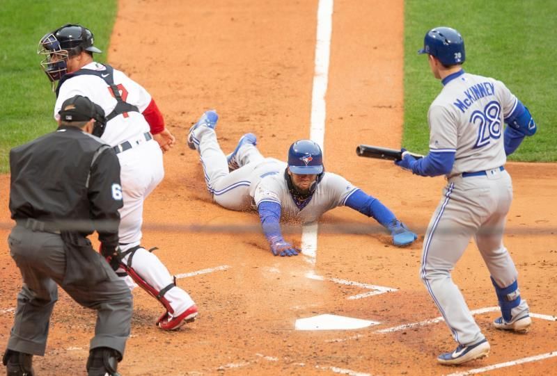 Gurriel empata marca con ocho remolcadas; Urshela y Albies pegan dos jonrones