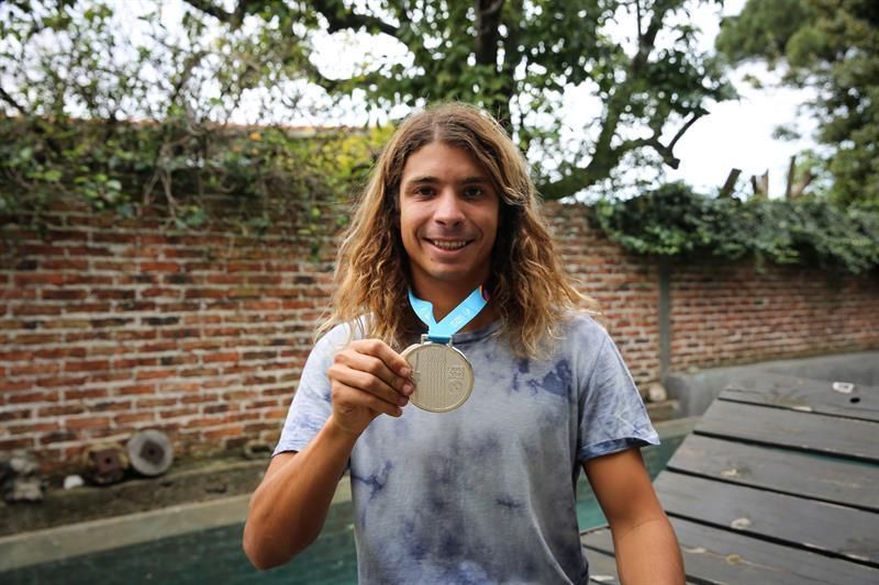 Julián Schweizer, de pedir "un disfraz de surfista" a la medalla panamericana