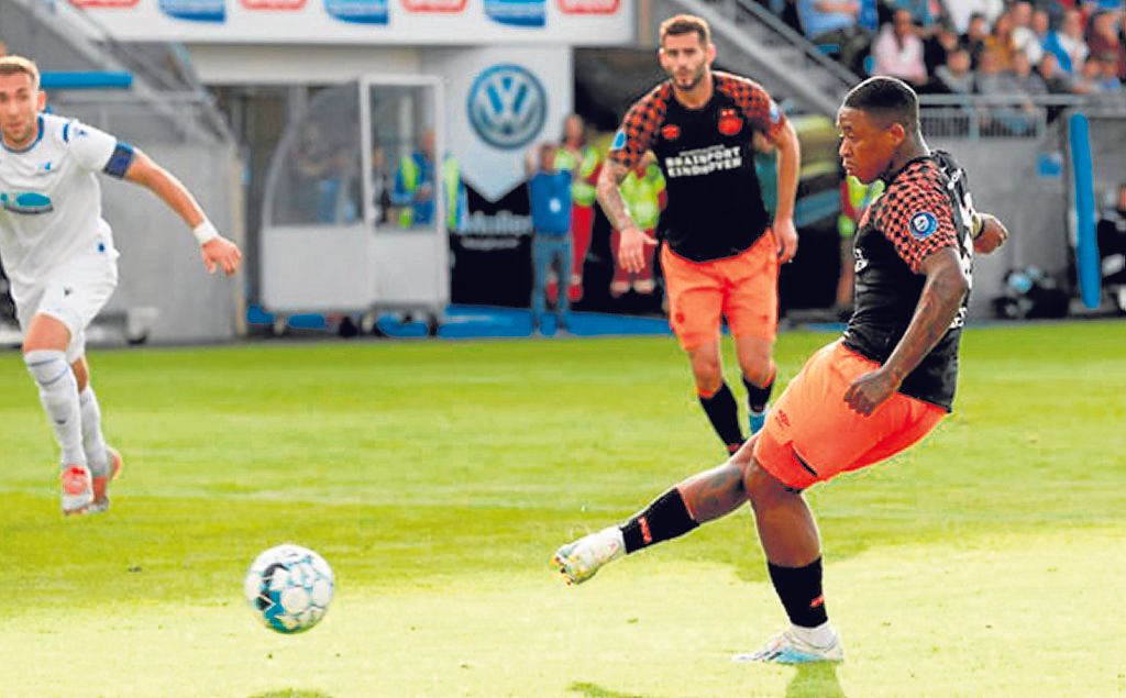 A Steven Bergwijn le 'gusta' el Sevilla