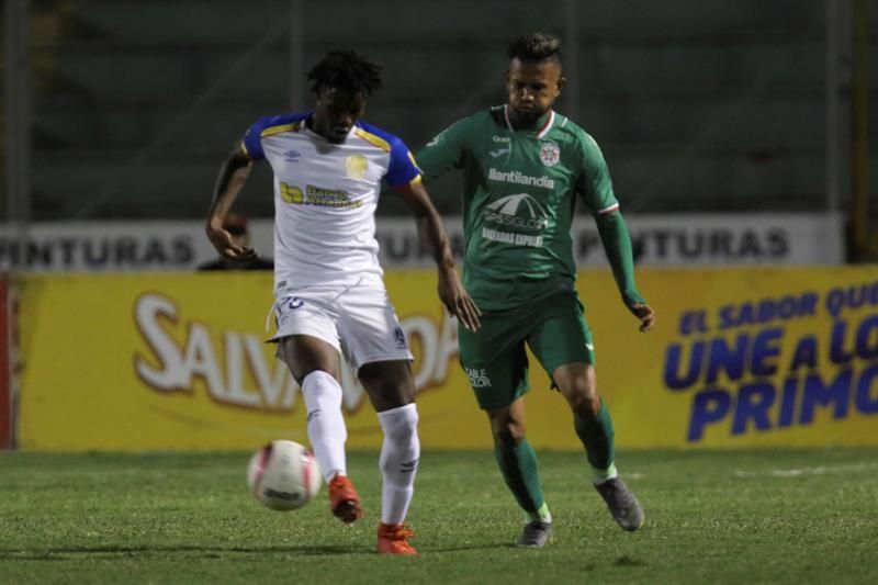 Olimpia y Marathón empatan y siguen al frente del torneo Apertura de fútbol en Honduras