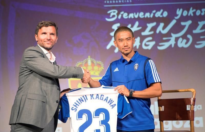 Kagawa rompe barreras en su presentación en el Real Zaragoza