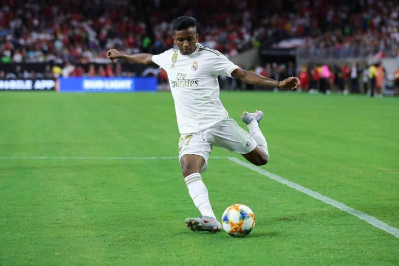 Rodrygo sufre una lesión en el recto femoral derecho