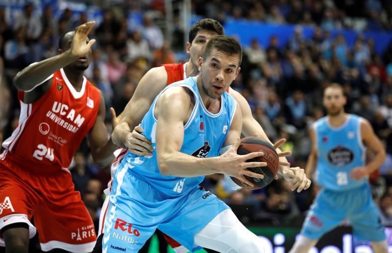 El ala-pívot Emir Sulejmanovic (Breogan) ficha por el RETAbet Bilbao