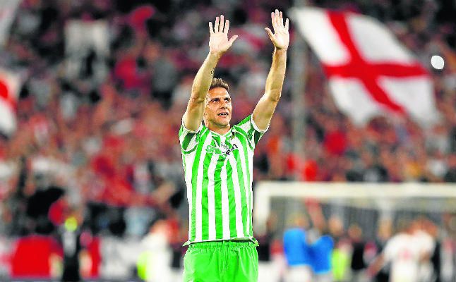 Rubi, con todo su arsenal, pero sin Canales, Mandi ni Guardado