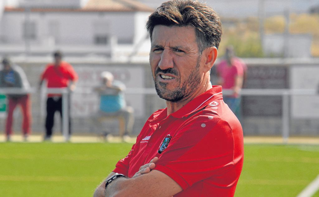 Diego Román le vuelve a abrir la puerta al Gerena