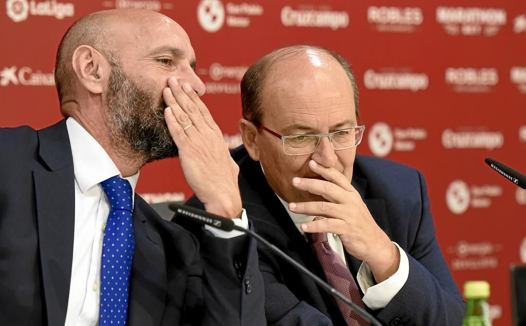 A Monchi se le multiplican los ofrecimientos