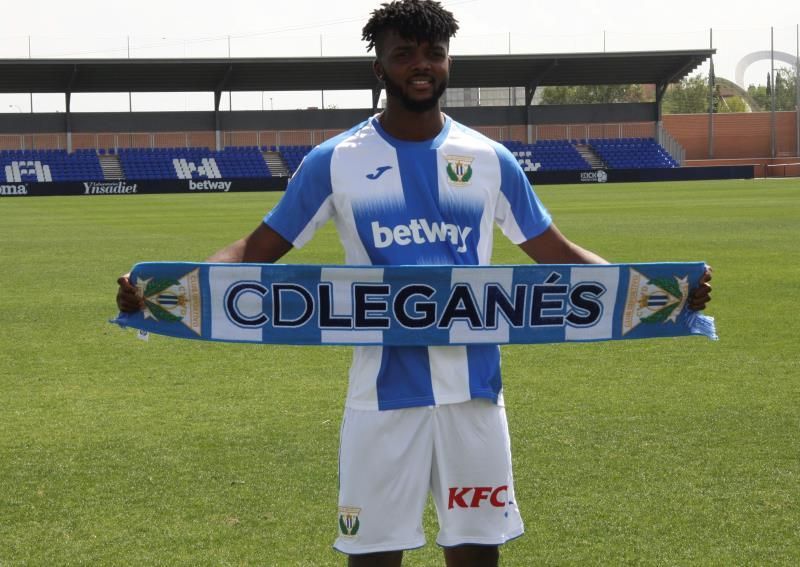 Awaziem: "Casillas me dio la enhorabuena por mi llegada al Leganés"