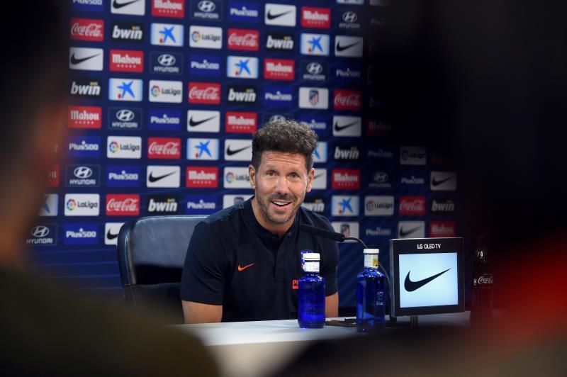 Simeone: "Fernando Torres es una leyenda absoluta del fútbol"