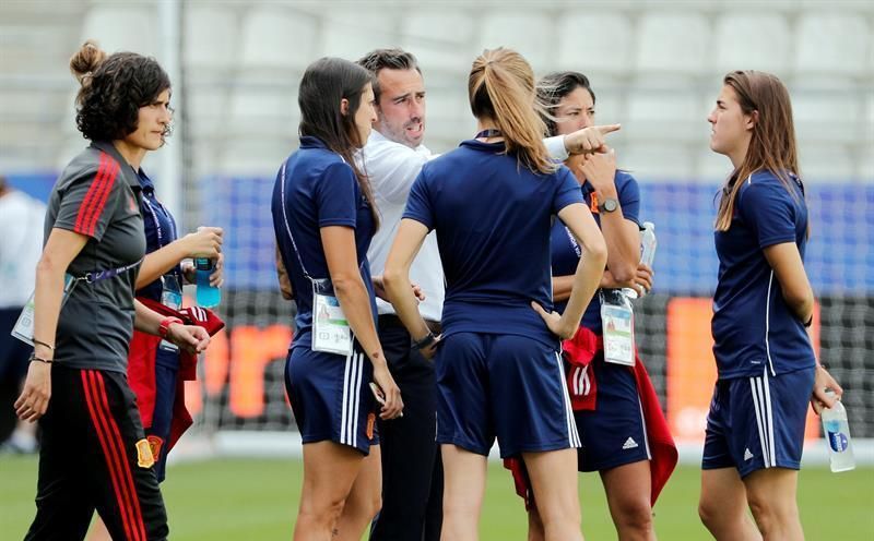 La selección española femenina vuelve a ponerse en marcha