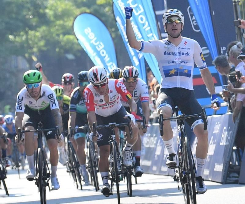 Viviani gana la Cyclassic de Hamburgo por tercer año consecutivo