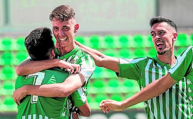 Raúl, en plena forma, está al quite