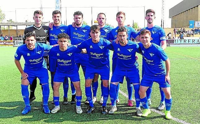 El Écija no salda los impagos y abandona la Tercera división