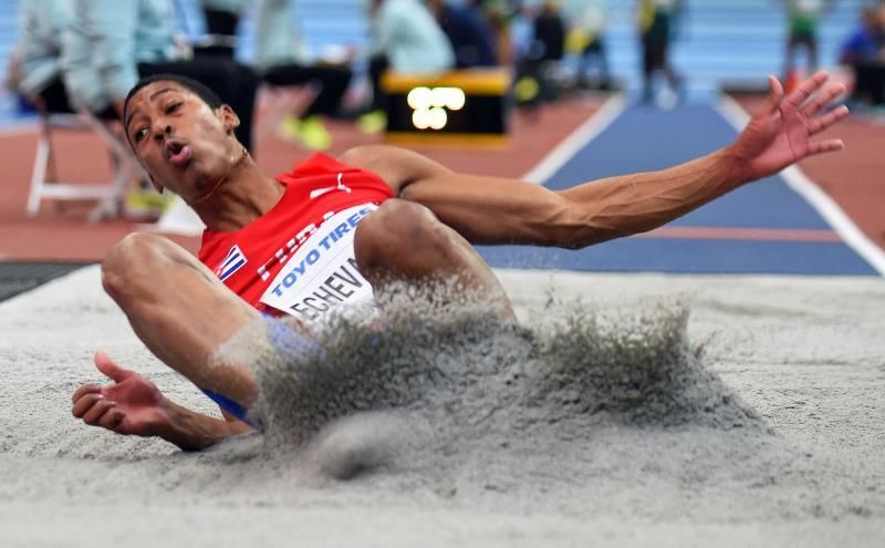 El saltador Juan Miguel Echeverría liderará el equipo de Cuba en el Mundial de Atletismo en Catar
