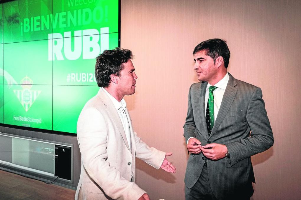 Haro, sobre el mercado, el valor de la plantilla, la negociación por el pivote, los objetivos...