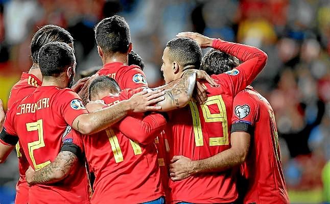 España 4-0 Islas Feroe: Rodrigo y Alcácer golean al aburrimiento