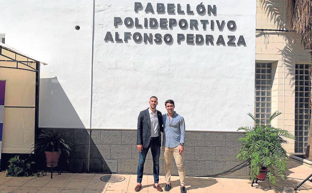 Pedraza, reconocido en su pueblo