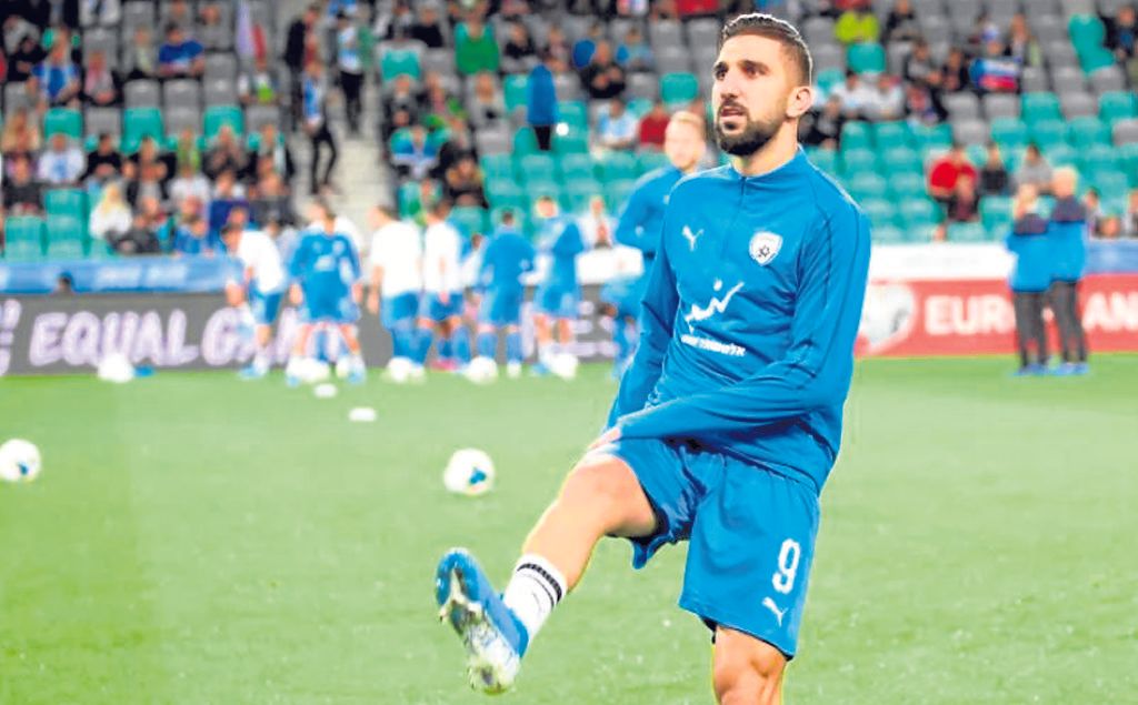 Dabbur llama a la puerta