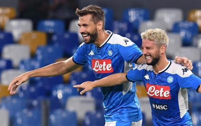 Fernando Llorente debuta y asiste en el Nápoles