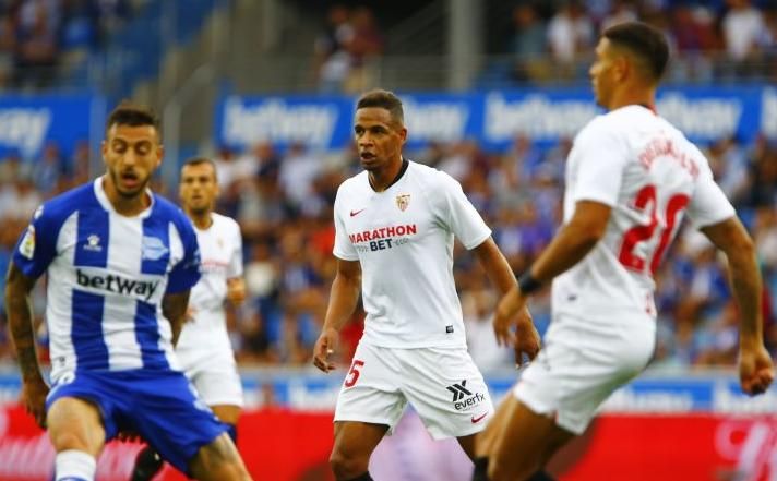 Fernando, al conocer la racha del Sevilla en Mendizorroza: "Me quedo más contento"