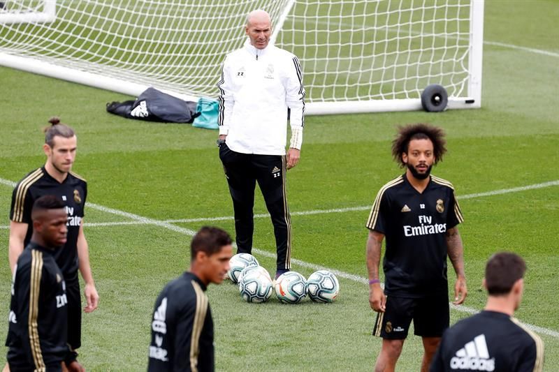 El Real Madrid prepara su estreno europeo sin Ramos; Isco ya toca balón