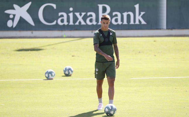 Tello, novedad en la vuelta al trabajo de los de Rubi