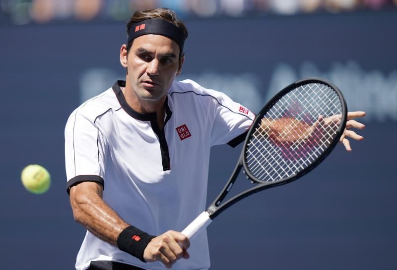 Federer y Zverev jugarán en noviembre un partido de exhibición en Bogotá