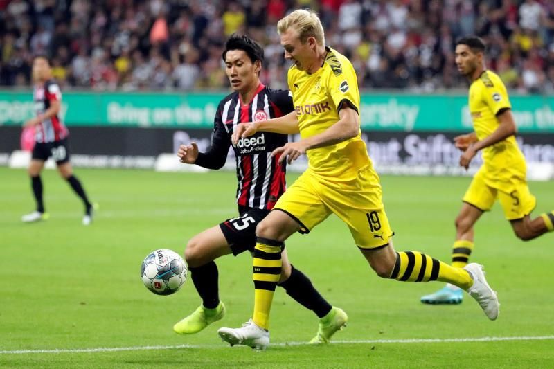 Kamada frena al Borussia Dortmund