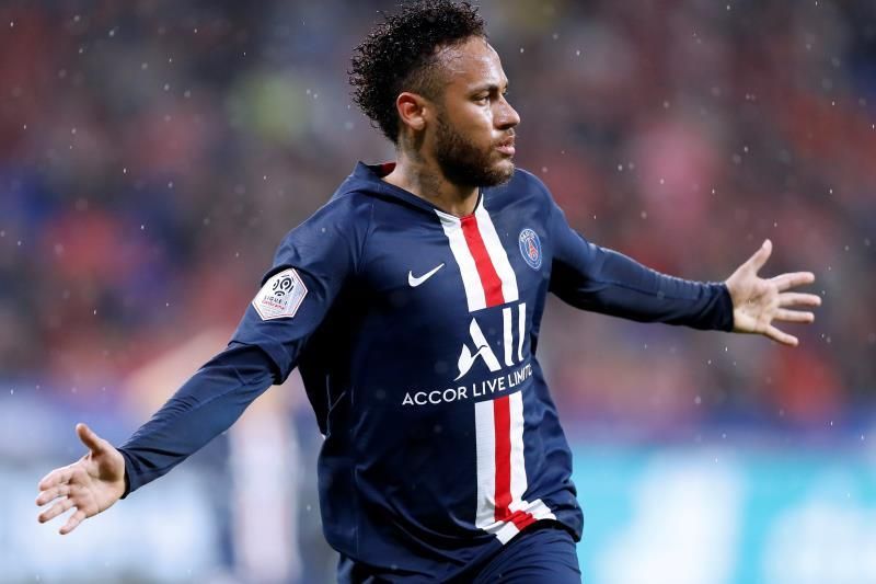 Neymar declara ante la policía por la agresión a un aficionado del Rennes