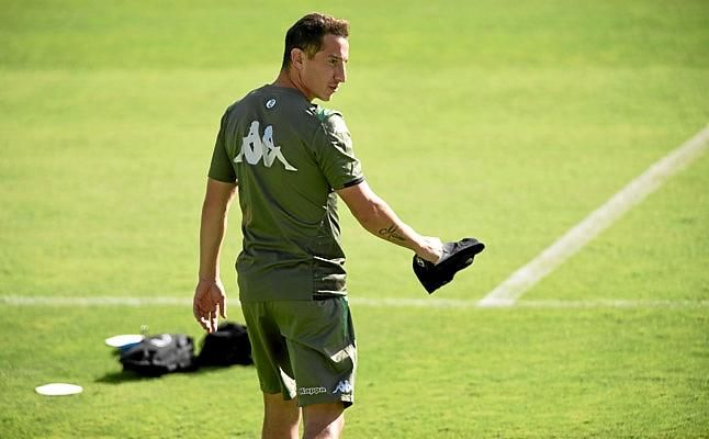 Guardado habla sobre su futuro y del aspecto en el que más mejora Lainez