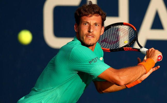 Carreño tropieza de inicio y Djokovic accede a los cuartos en Tokio