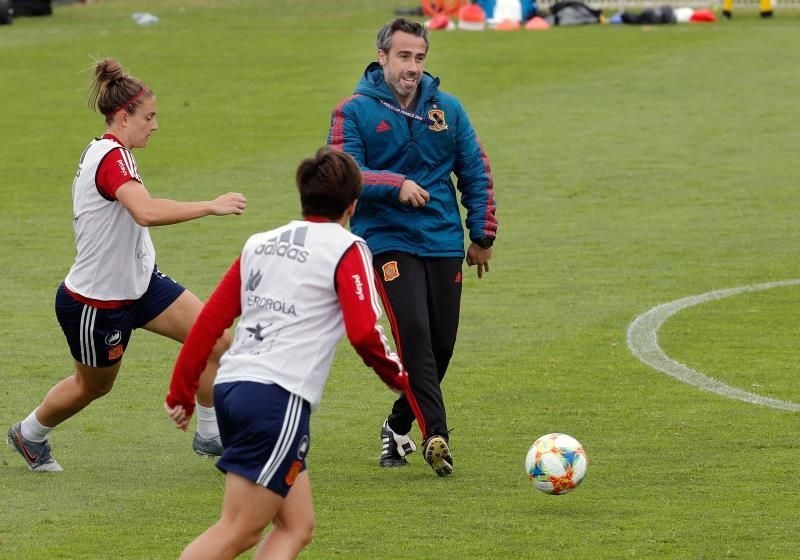 La selección española llega a Galicia para preparar su cita con Azerbaiyán