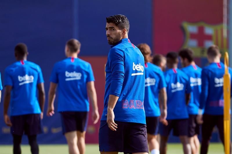 Suárez hará tratamiento médico en Barcelona durante el parón de selecciones