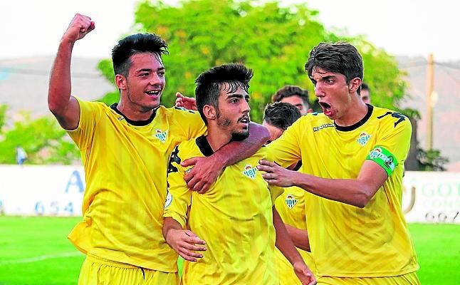 1-2: Remontada y liderato para el Betis Deportivo