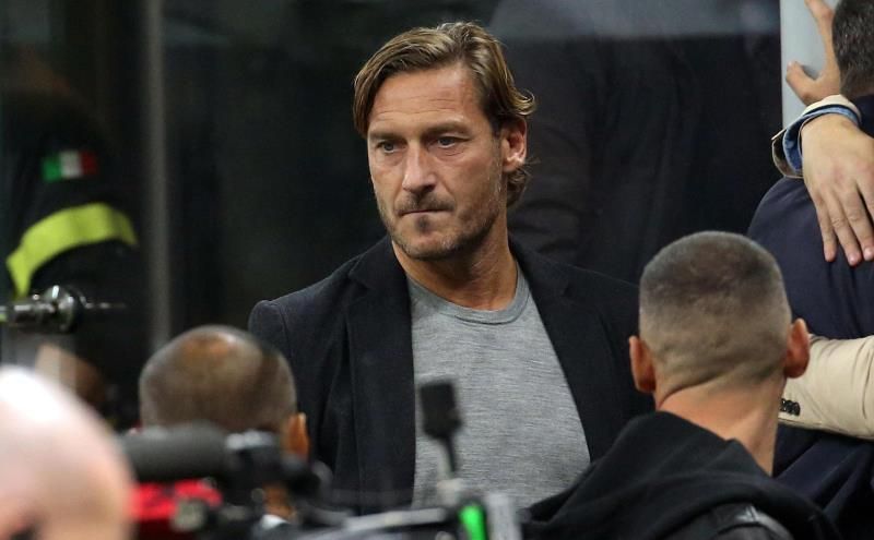 Francesco Totti se esconde por Italia en un nuevo reality
