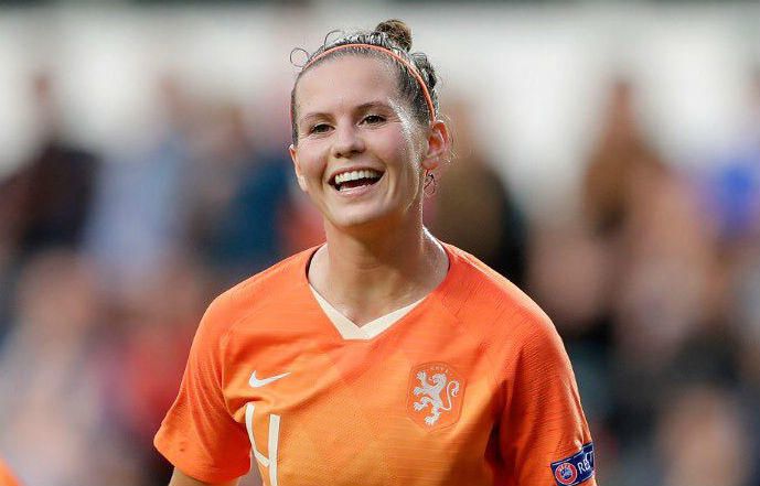 Van Dongen se lleva el duelo bético europeo