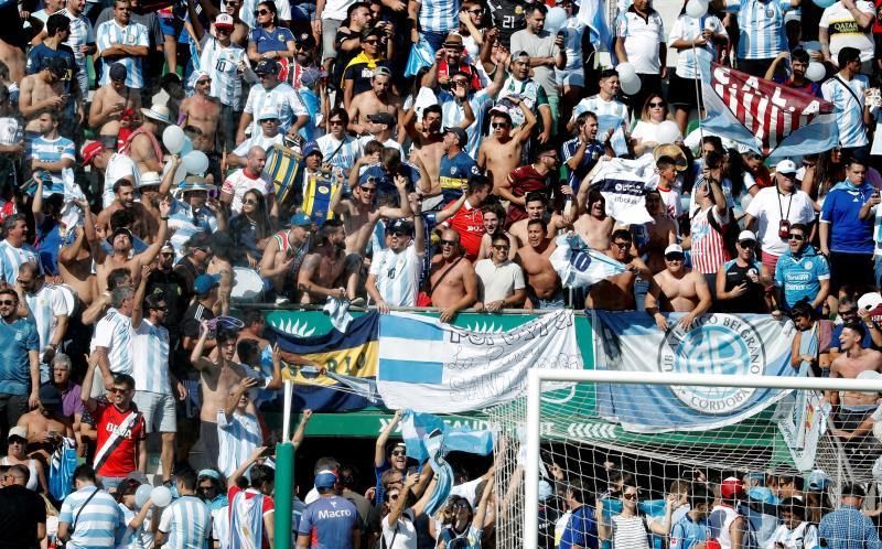 Los ecuatorianos viven una jornada reivindicativa y los argentinos añoran a Messi