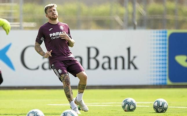 Alberto Moreno: "La oferta del Sevilla llegó, pero tarde"