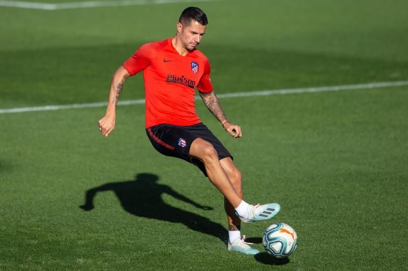 Vitolo vuelve a trabajar con el grupo, al que regresaron Giménez y Herrera