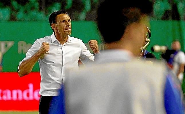 El exbético Gustavo Poyet puede volver a LaLiga