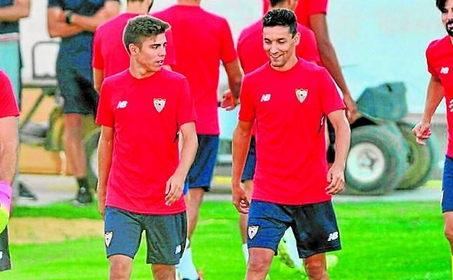 Pozo: "Estoy jugando en una posición nueva y Navas es mi gran referente"