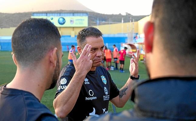 Pier: "Choca que Borja Iglesias lleve tan pocos goles"